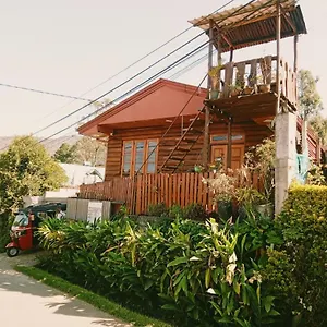 20/20 Wood Homestay